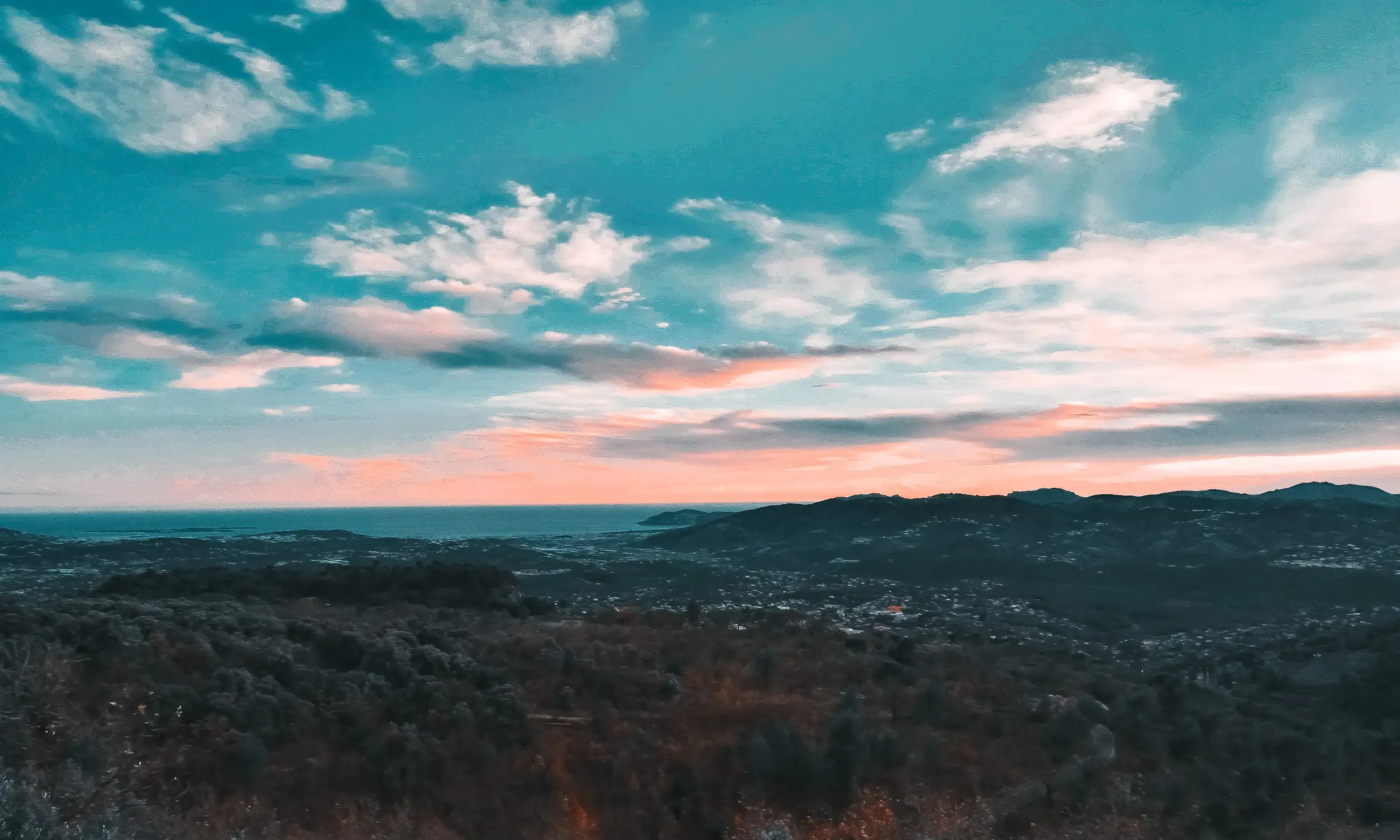 Improving Customer Loyalty When Prices Rise: How Tiering and Bundling Protect Retention in Travel