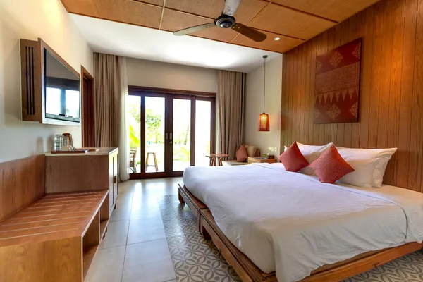 Member-only hotel pricing with exclusive accommodation discounts