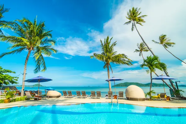 Exclusive resort week vacation benefits for members