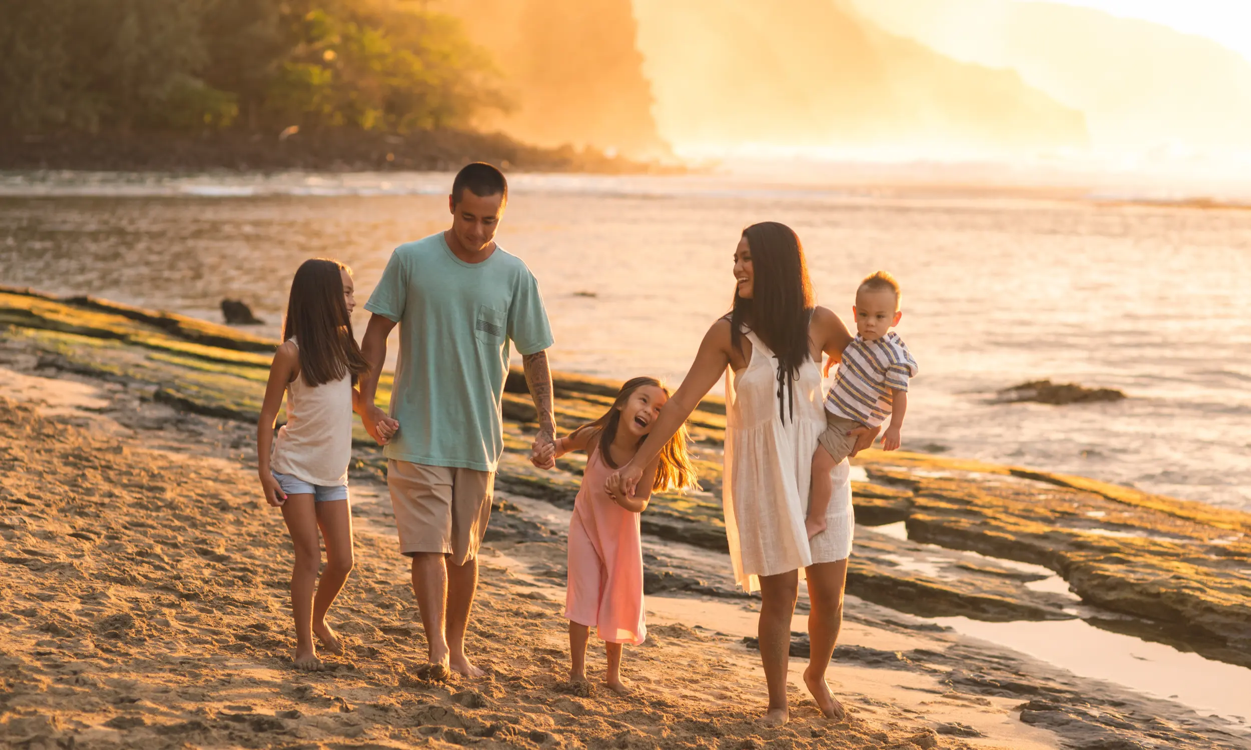 Cardholder Stickiness Through the Life Cycle: Multigenerational Travel Perks That Keep Families Loyal to One Credit-Card Brand